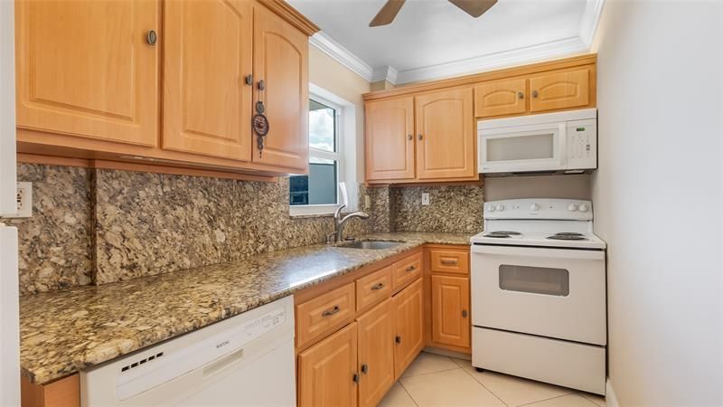 1169 Hillsboro Mile, Unit 717, Hillsboro Beach, FL 33062 Photo