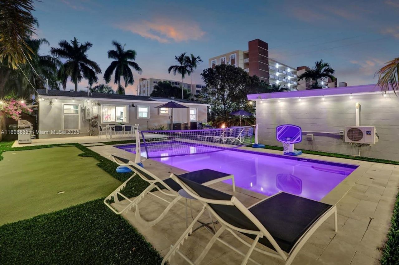 1124 NE 6th St, Hallandale Beach, FL 33009 Photo