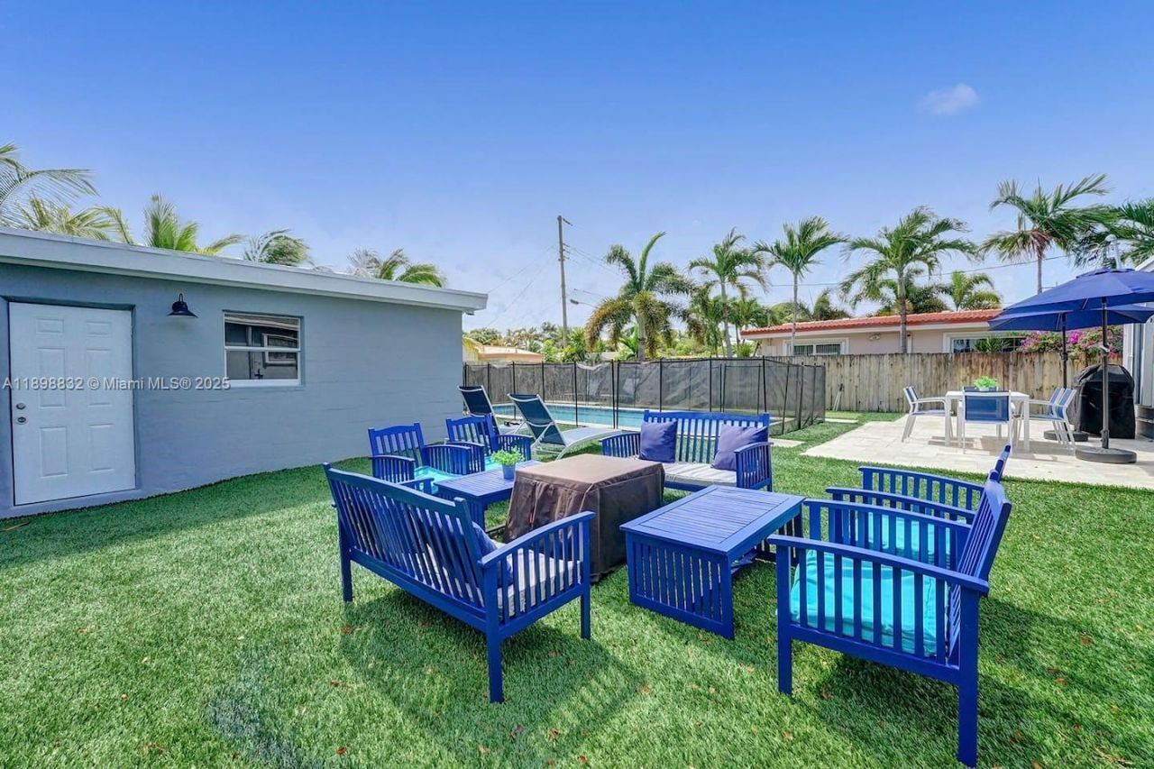 1124 NE 6th St, Hallandale Beach, FL 33009 Photo