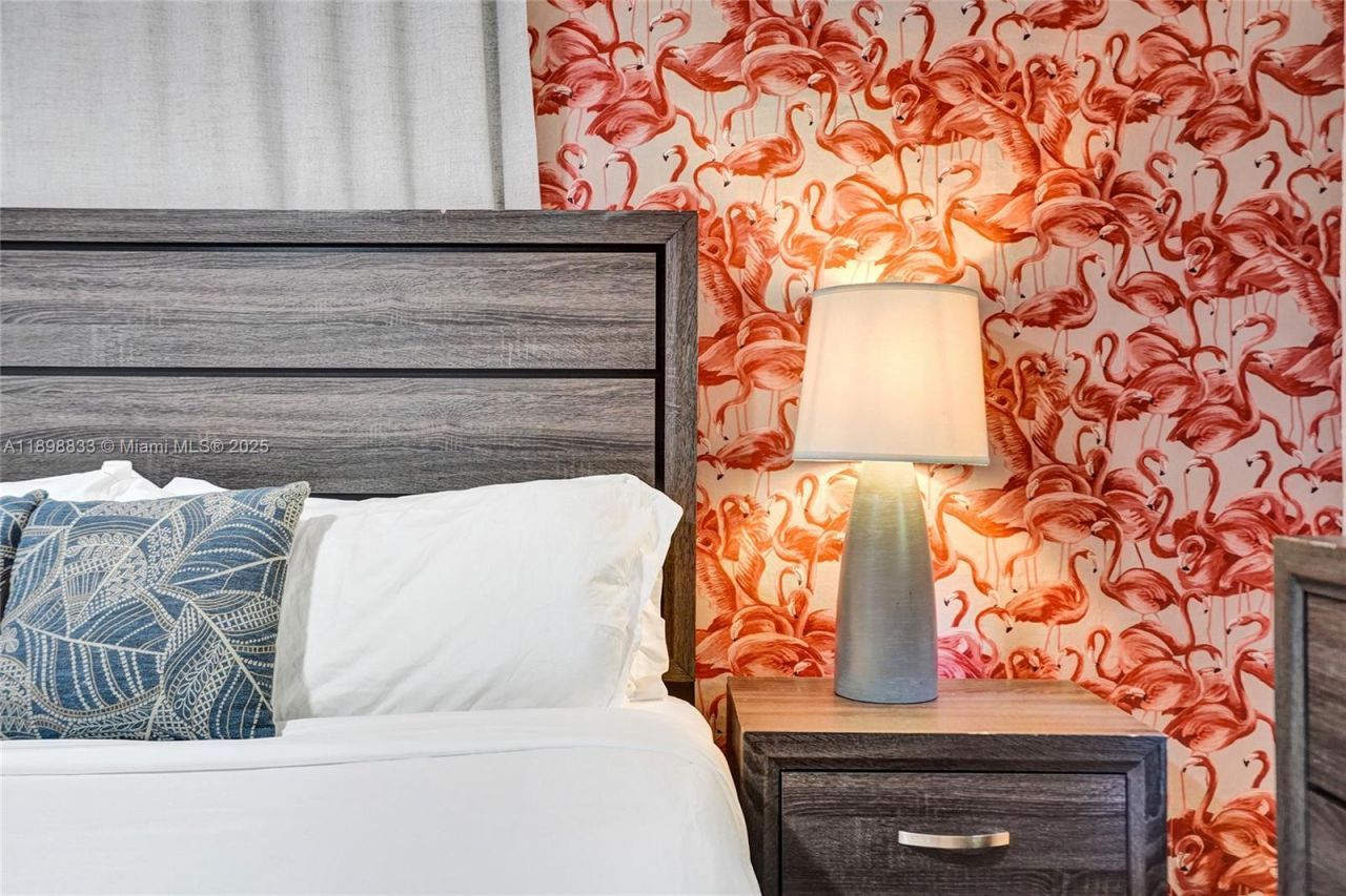 1124 NE 6th St, Hallandale Beach, FL 33009 Photo