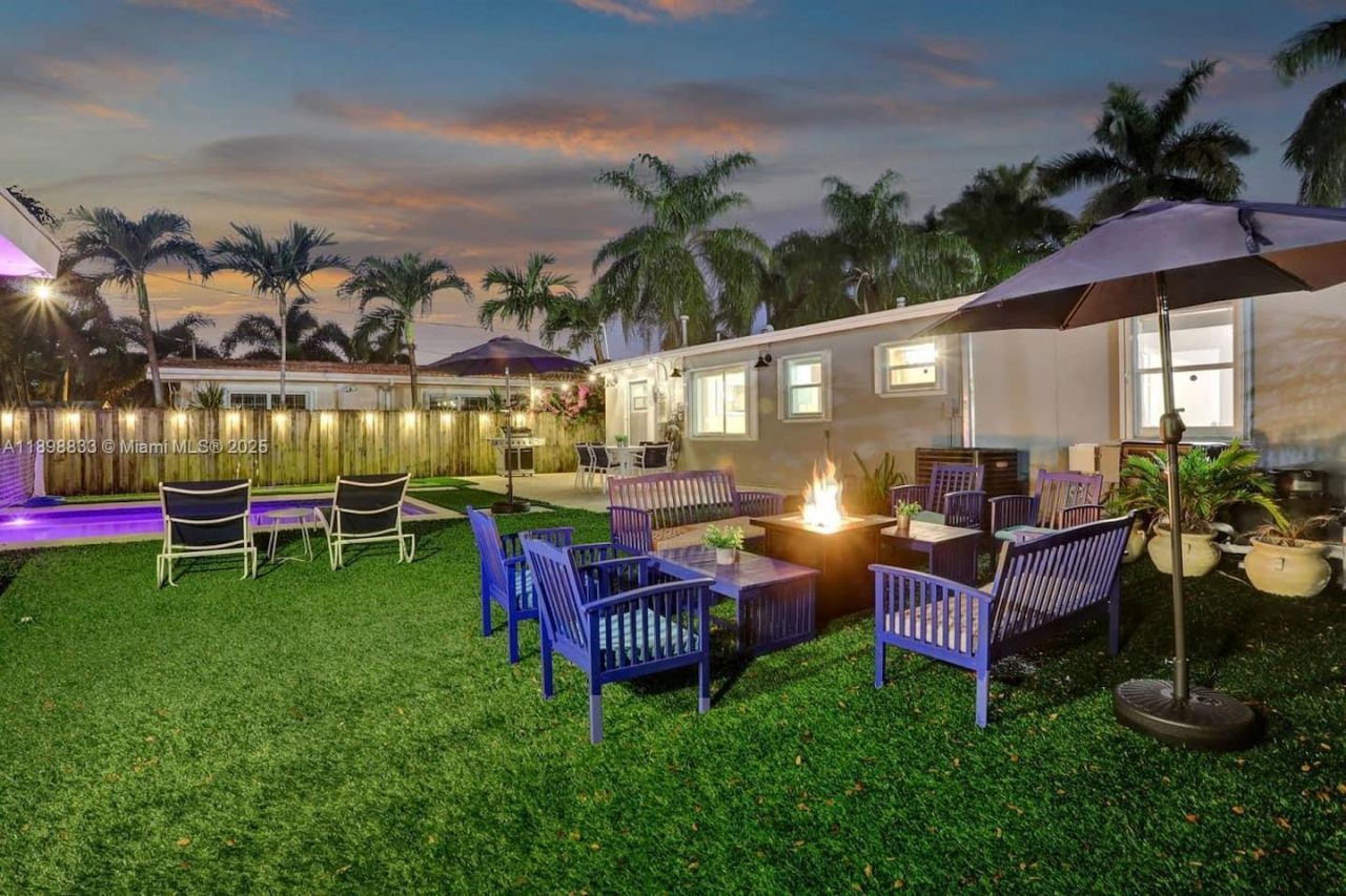 1124 NE 6th St, Hallandale Beach, FL 33009 Photo