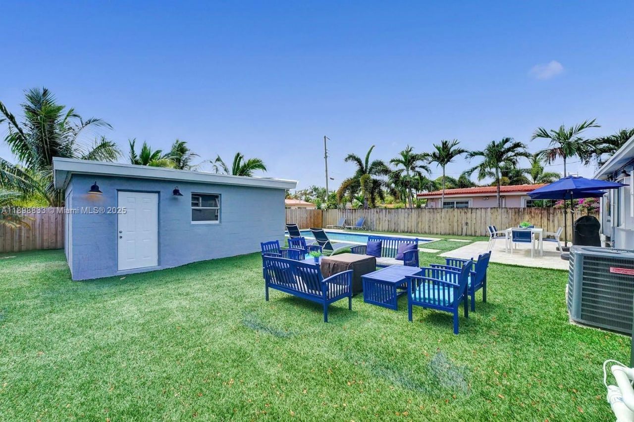 1124 NE 6th St, Hallandale Beach, FL 33009 Photo