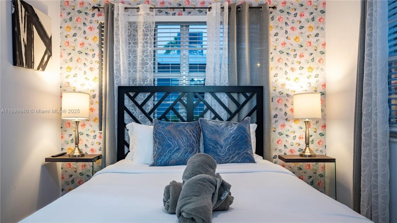 1305 Funston St, Hollywood, FL 33019 Photo