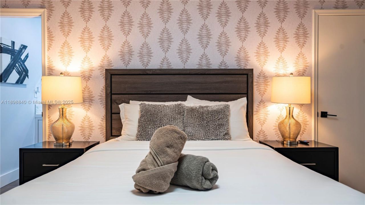 1305 Funston St, Hollywood, FL 33019 Photo