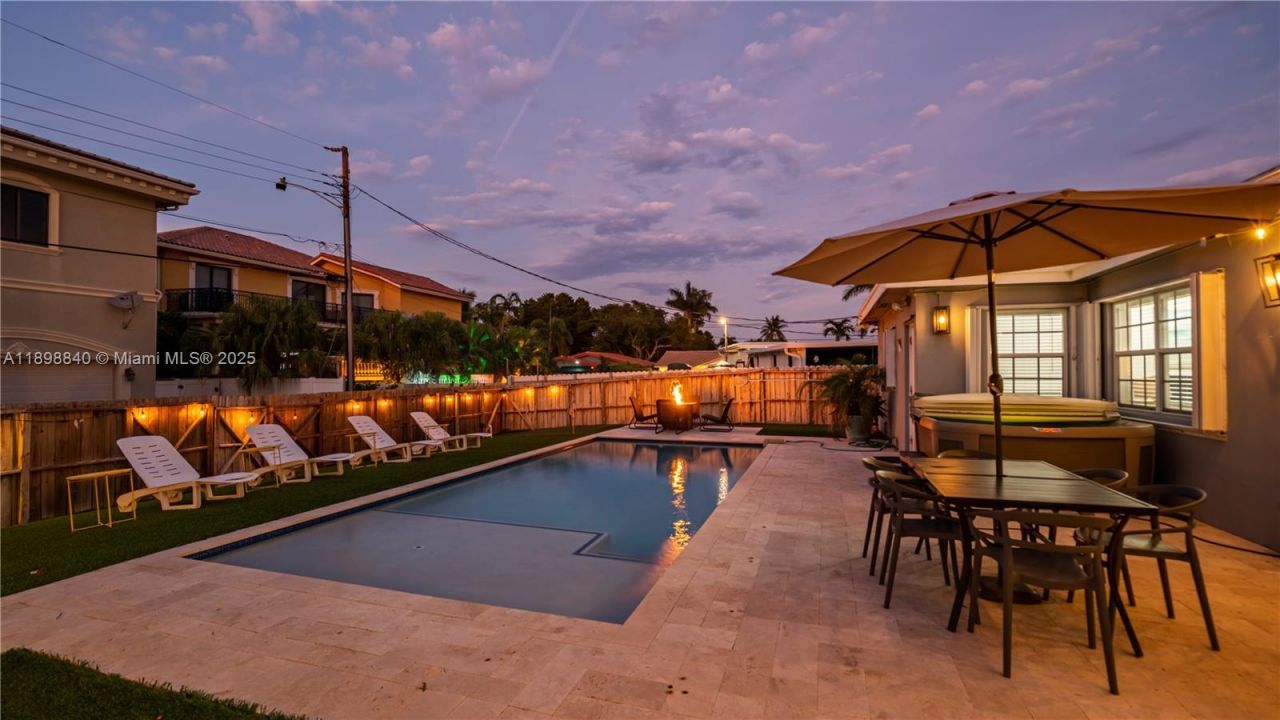 1305 Funston St, Hollywood, FL 33019 Photo