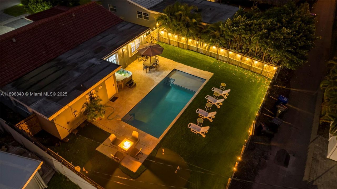 1305 Funston St, Hollywood, FL 33019 Photo