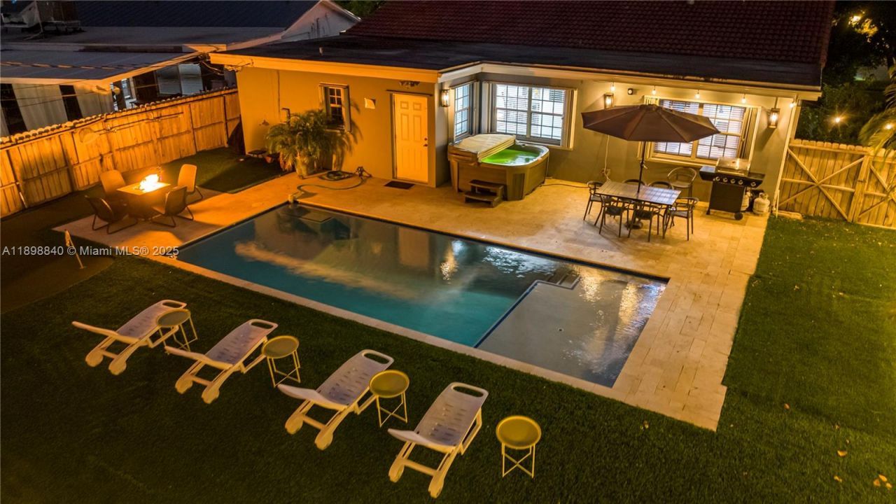 1305 Funston St, Hollywood, FL 33019 Photo