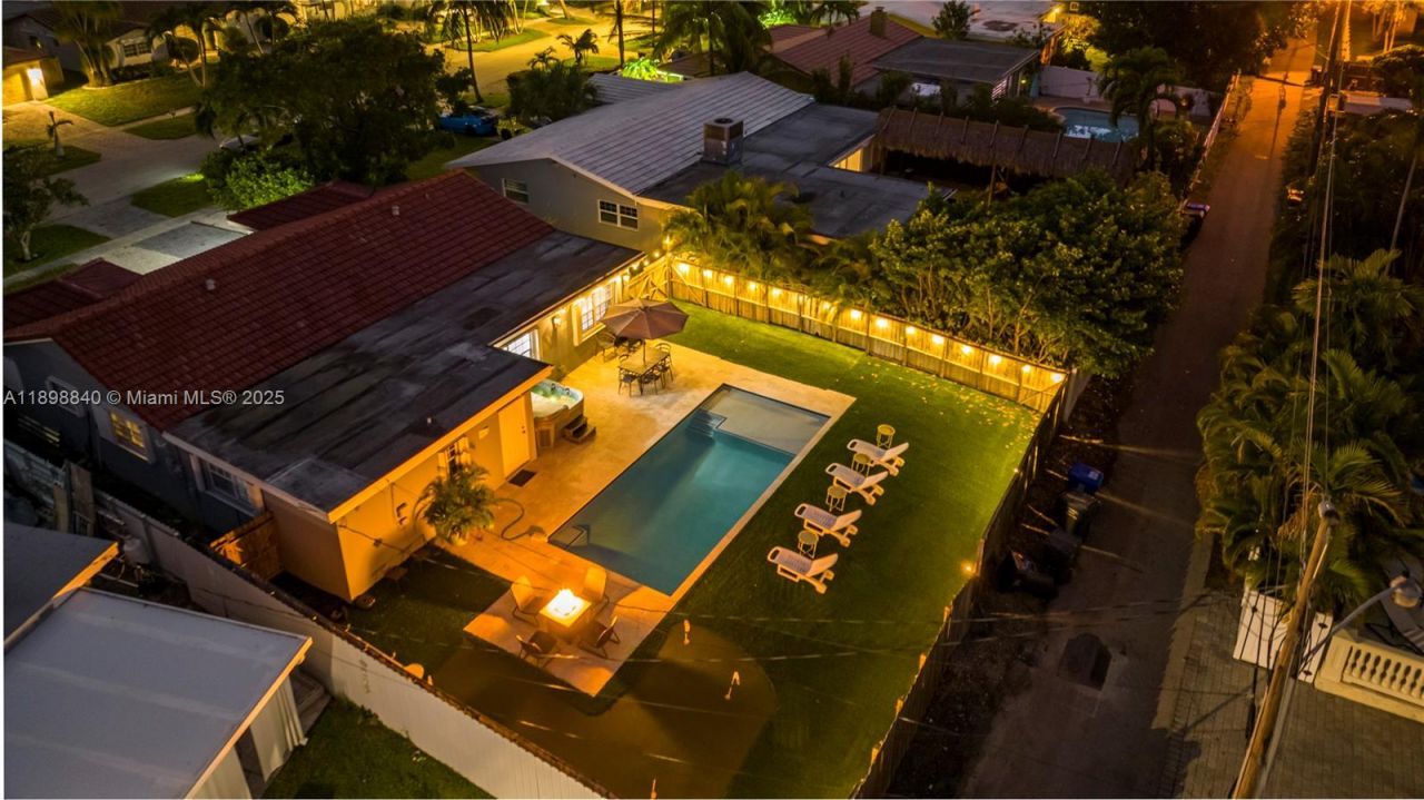 1305 Funston St, Hollywood, FL 33019 Photo