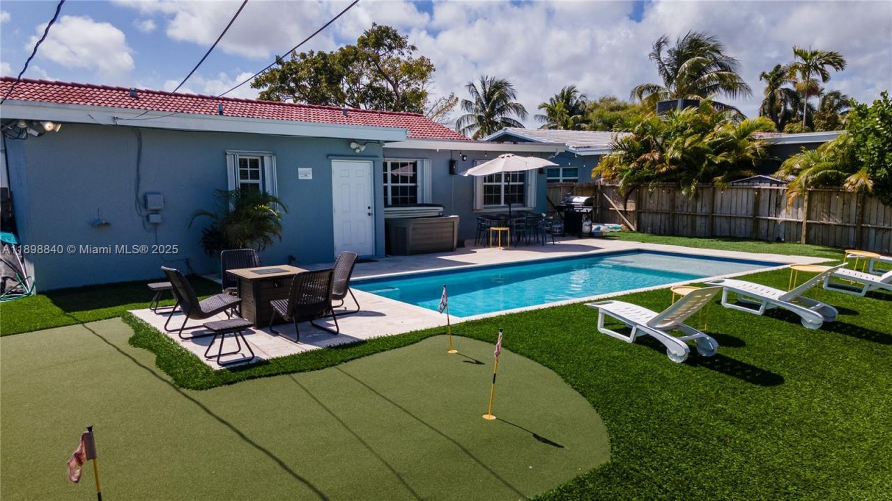 1305 Funston St, Hollywood, FL 33019 Photo