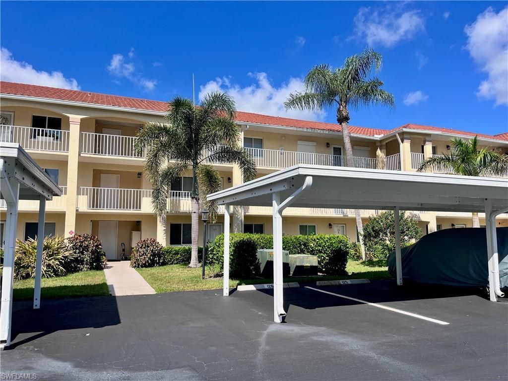3685 Amberly Cir W, Unit D305, Naples, FL 34112 Photo