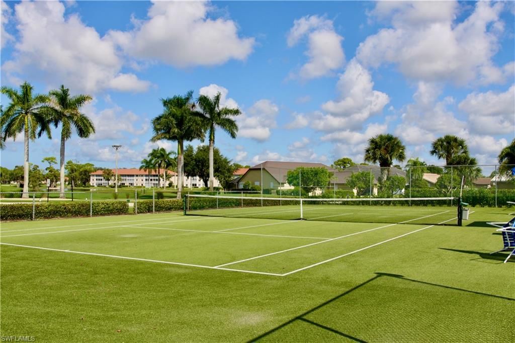 3685 Amberly Cir W, Unit D305, Naples, FL 34112 Photo