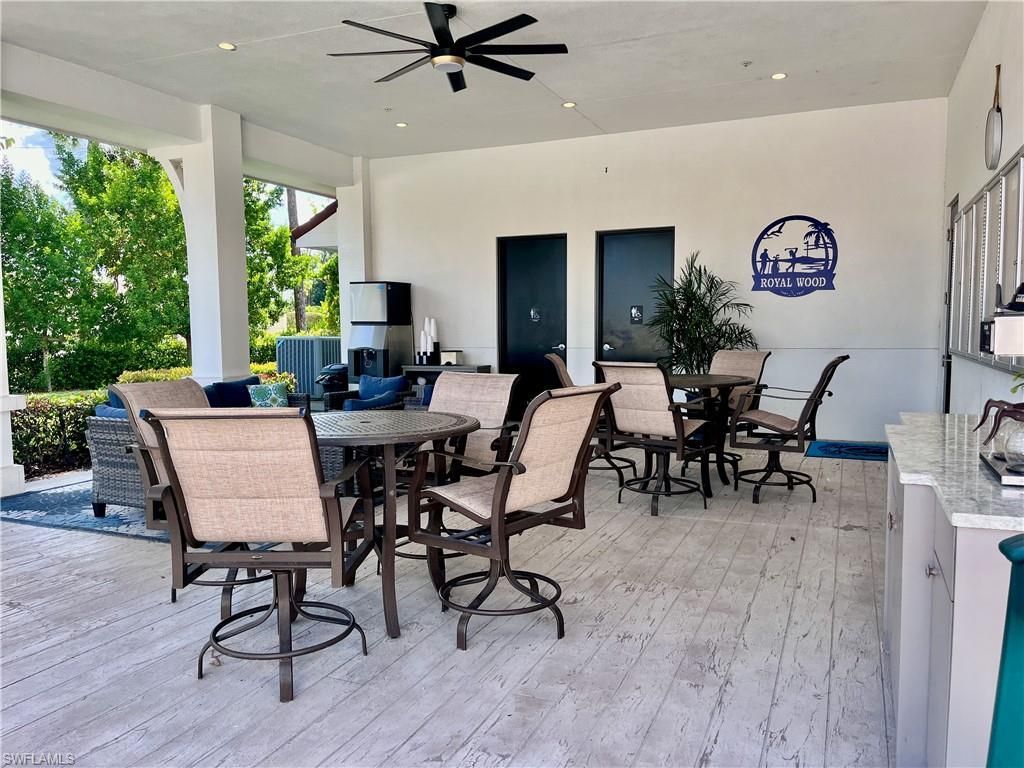 3685 Amberly Cir W, Unit D305, Naples, FL 34112 Photo