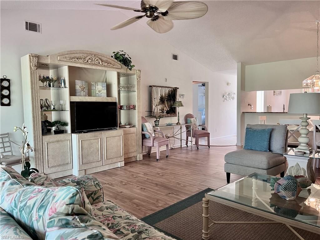 3685 Amberly Cir W, Unit D305, Naples, FL 34112 Photo
