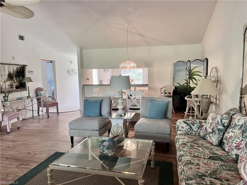 3685 Amberly Cir W, Unit D305, Naples, FL 34112 Photo