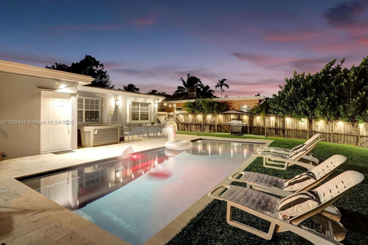 1305 Funston St, Hollywood, FL 33019 Photo