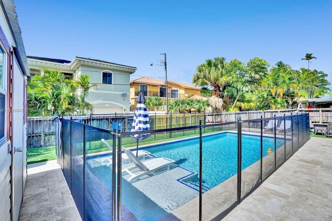 1305 Funston St, Hollywood, FL 33019 Photo