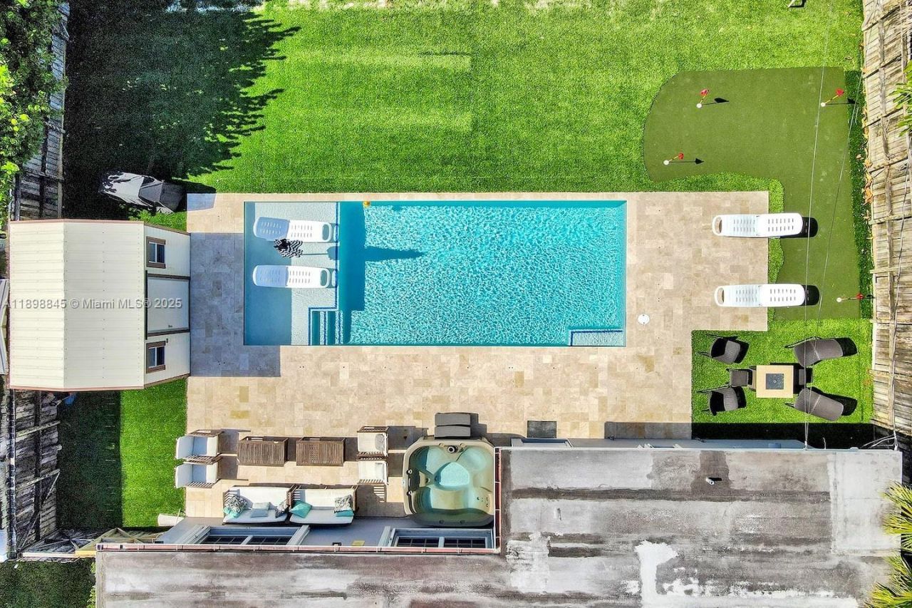 1305 Funston St, Hollywood, FL 33019 Photo