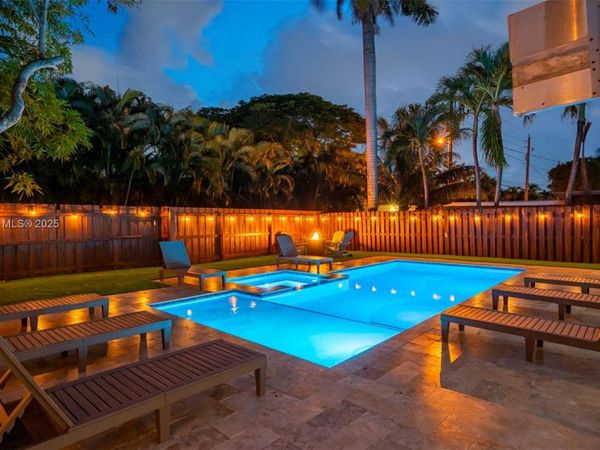 1230 Johnson St, Hollywood, FL 33019