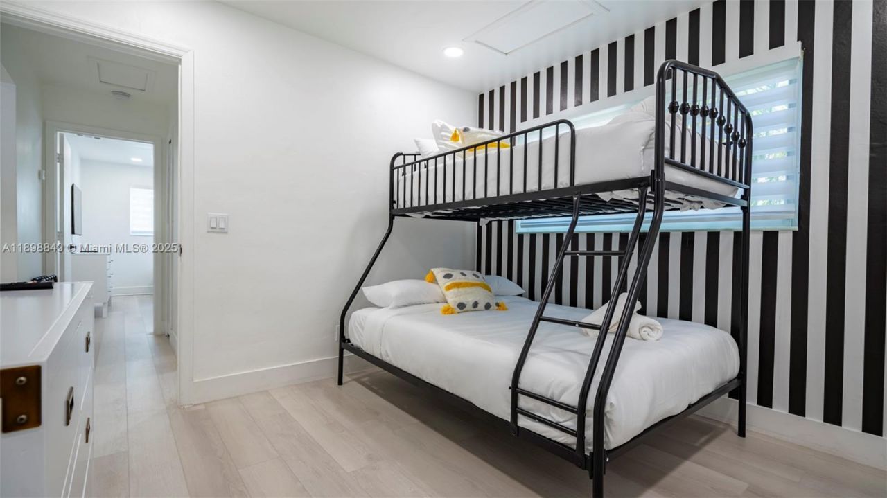 1230 Johnson St, Hollywood, FL 33019 Photo