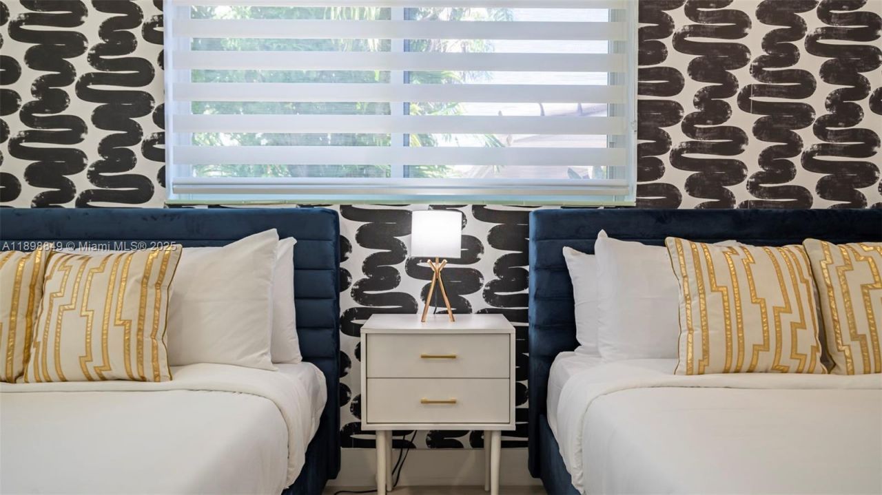 1230 Johnson St, Hollywood, FL 33019 Photo