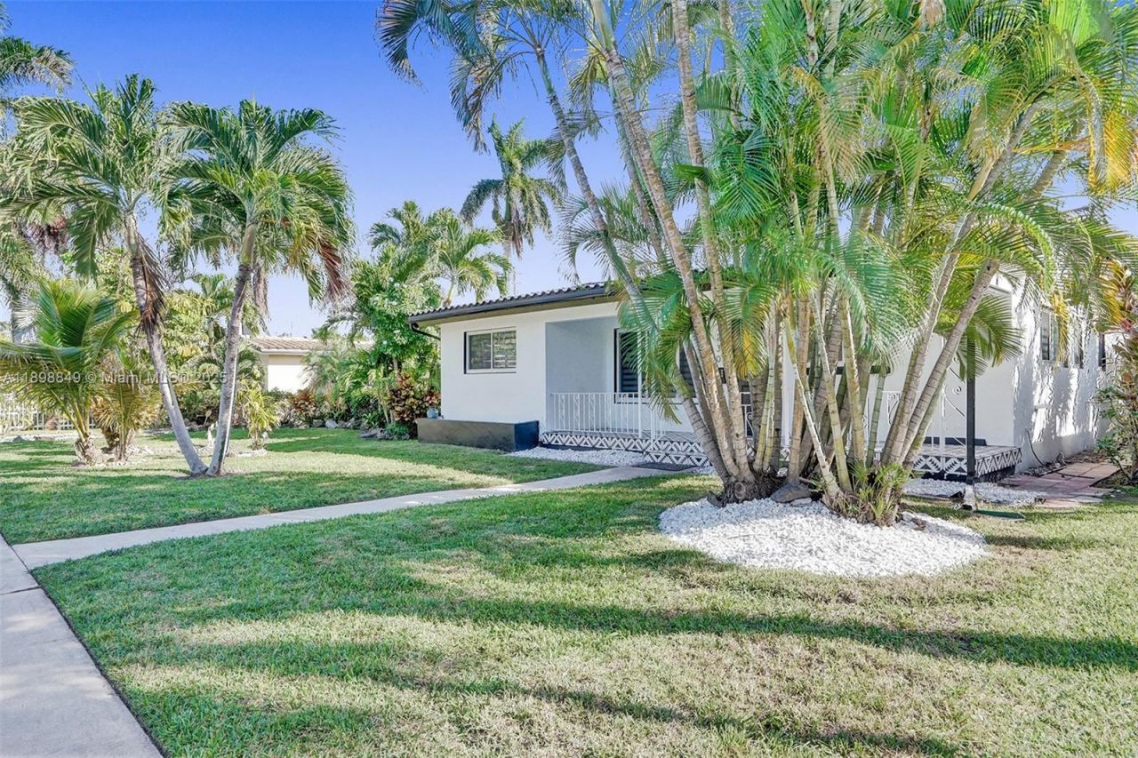 1230 Johnson St, Hollywood, FL 33019 Photo