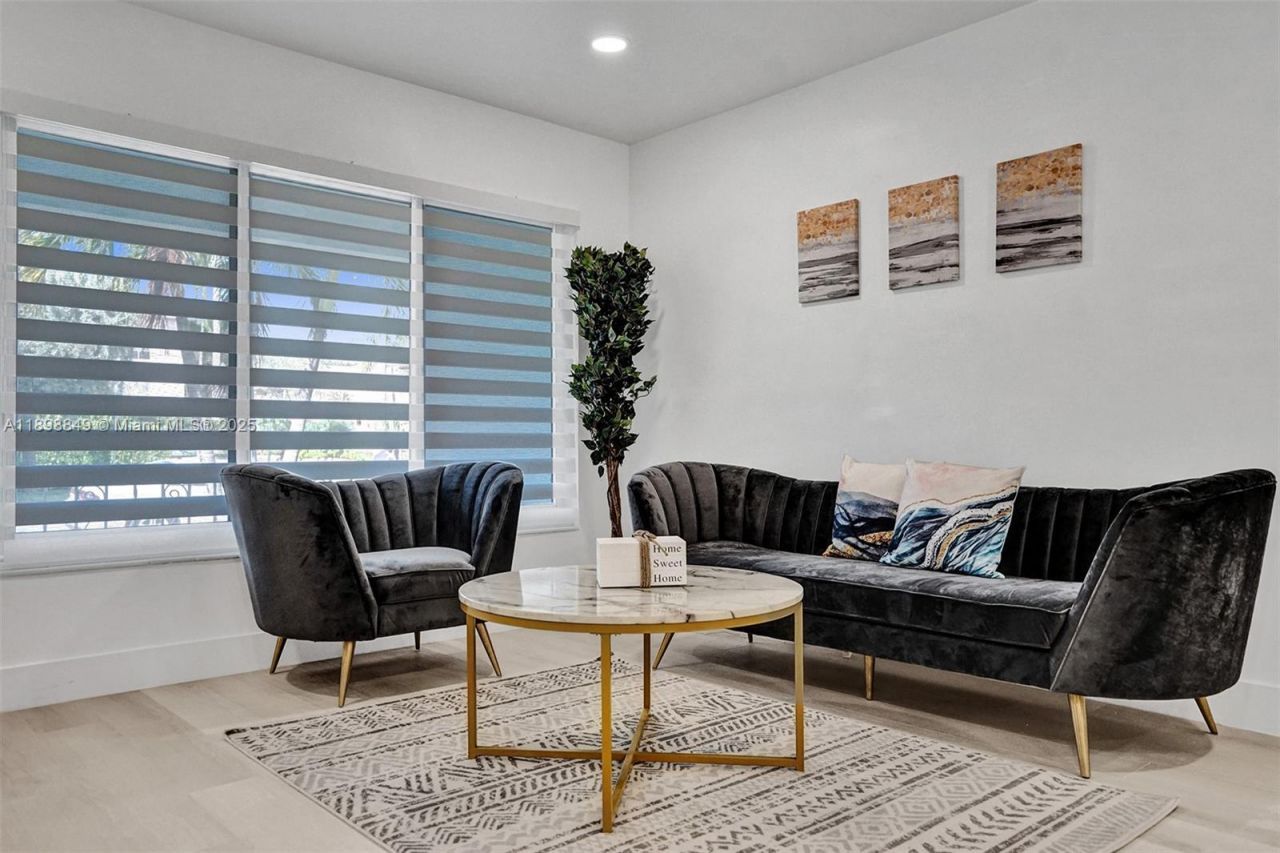 1230 Johnson St, Hollywood, FL 33019 Photo