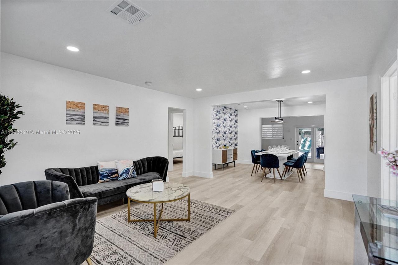 1230 Johnson St, Hollywood, FL 33019 Photo