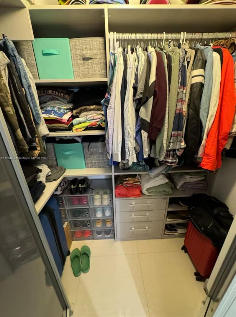 9240 Byron Ave, Surfside, FL 33154 Photo