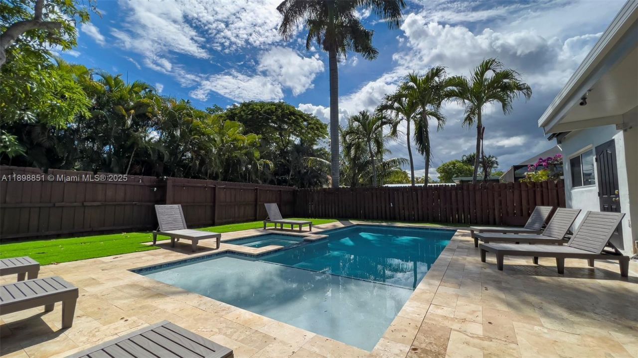 1230 Johnson St, Hollywood, FL 33019 Photo