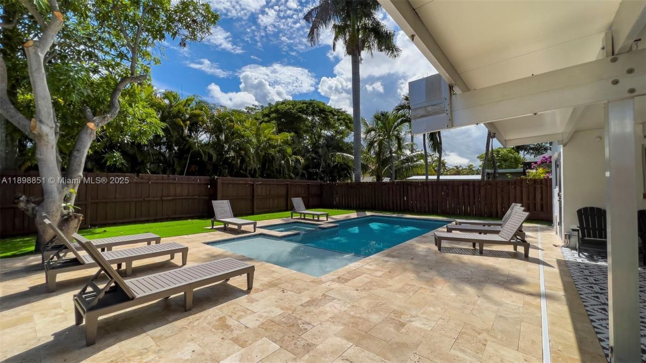 1230 Johnson St, Hollywood, FL 33019 Photo