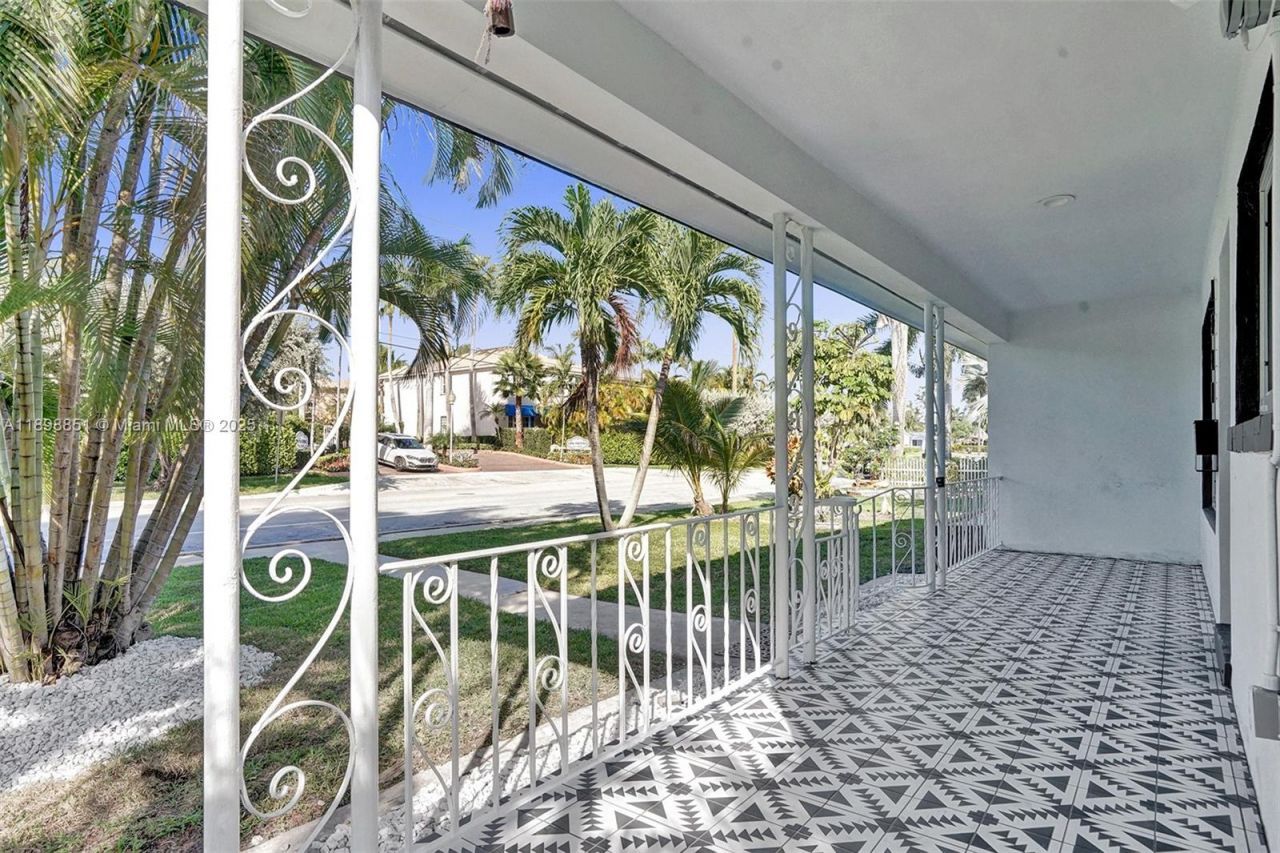 1230 Johnson St, Hollywood, FL 33019 Photo
