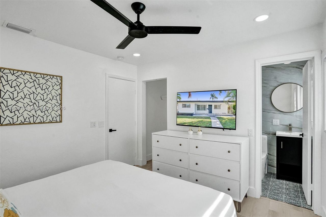 1230 Johnson St, Hollywood, FL 33019 Photo
