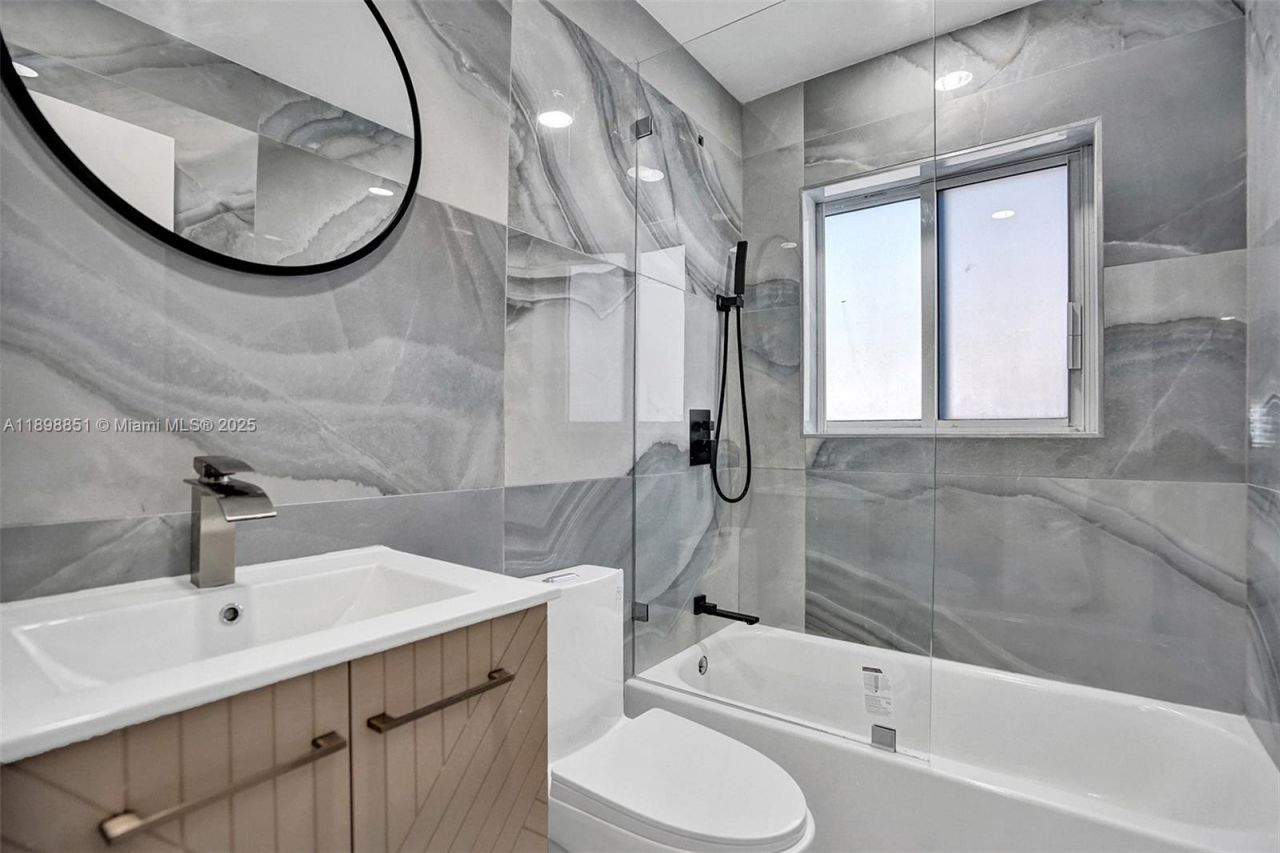1230 Johnson St, Hollywood, FL 33019 Photo