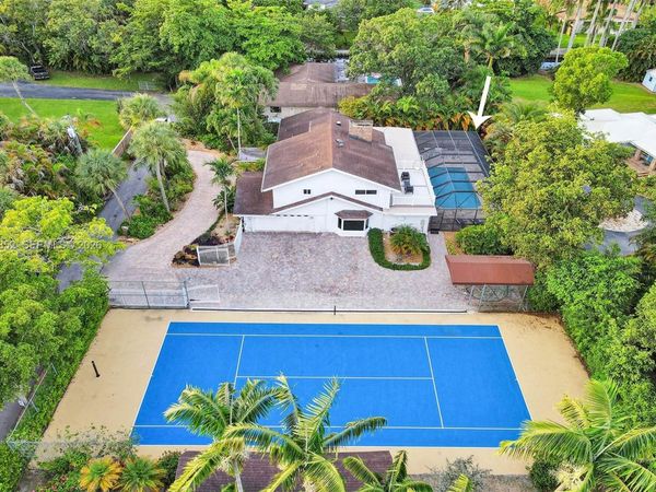 2120 SW 28th Way, Fort Lauderdale, FL 33312