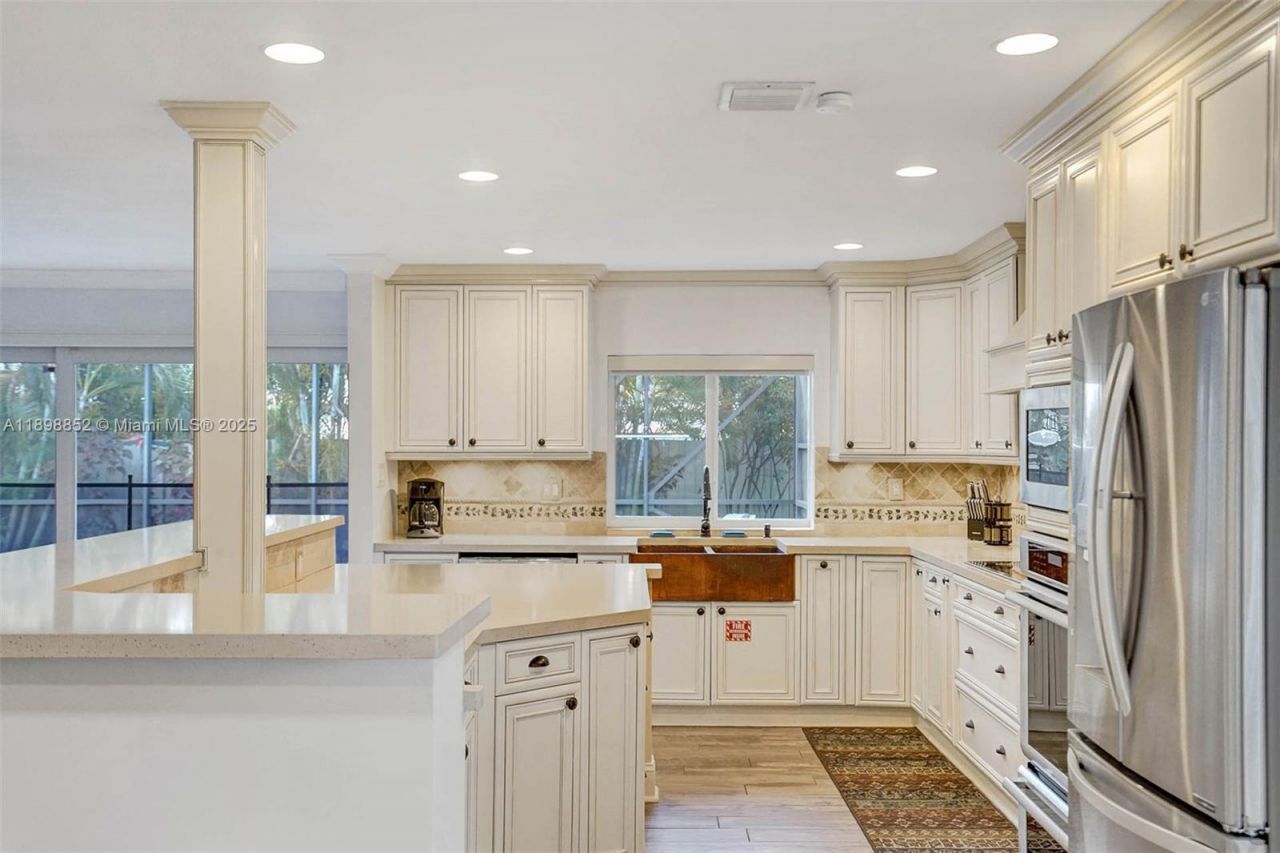 2120 SW 28th Way, Fort Lauderdale, FL 33312 Photo