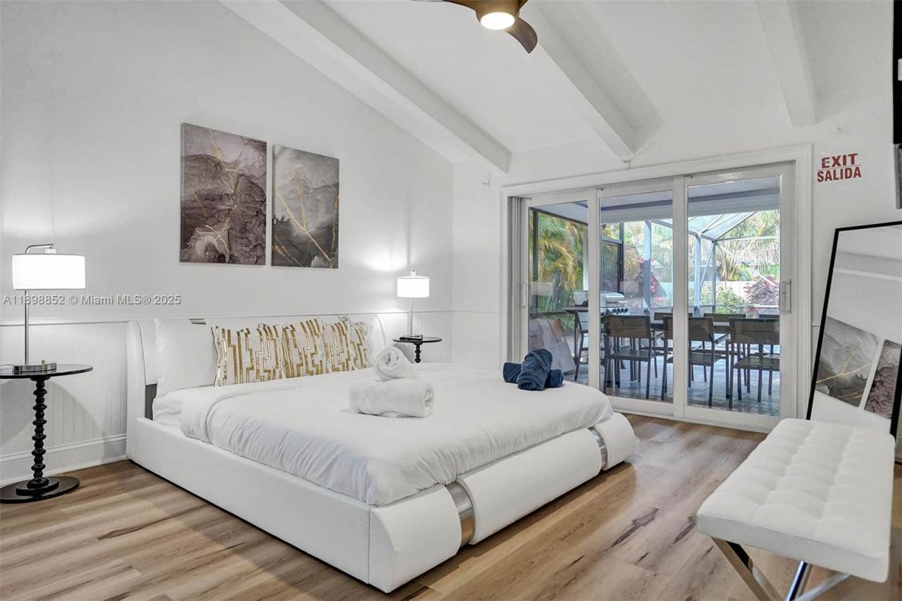 2120 SW 28th Way, Fort Lauderdale, FL 33312 Photo