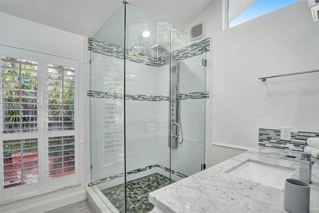 2120 SW 28th Way, Fort Lauderdale, FL 33312 Photo