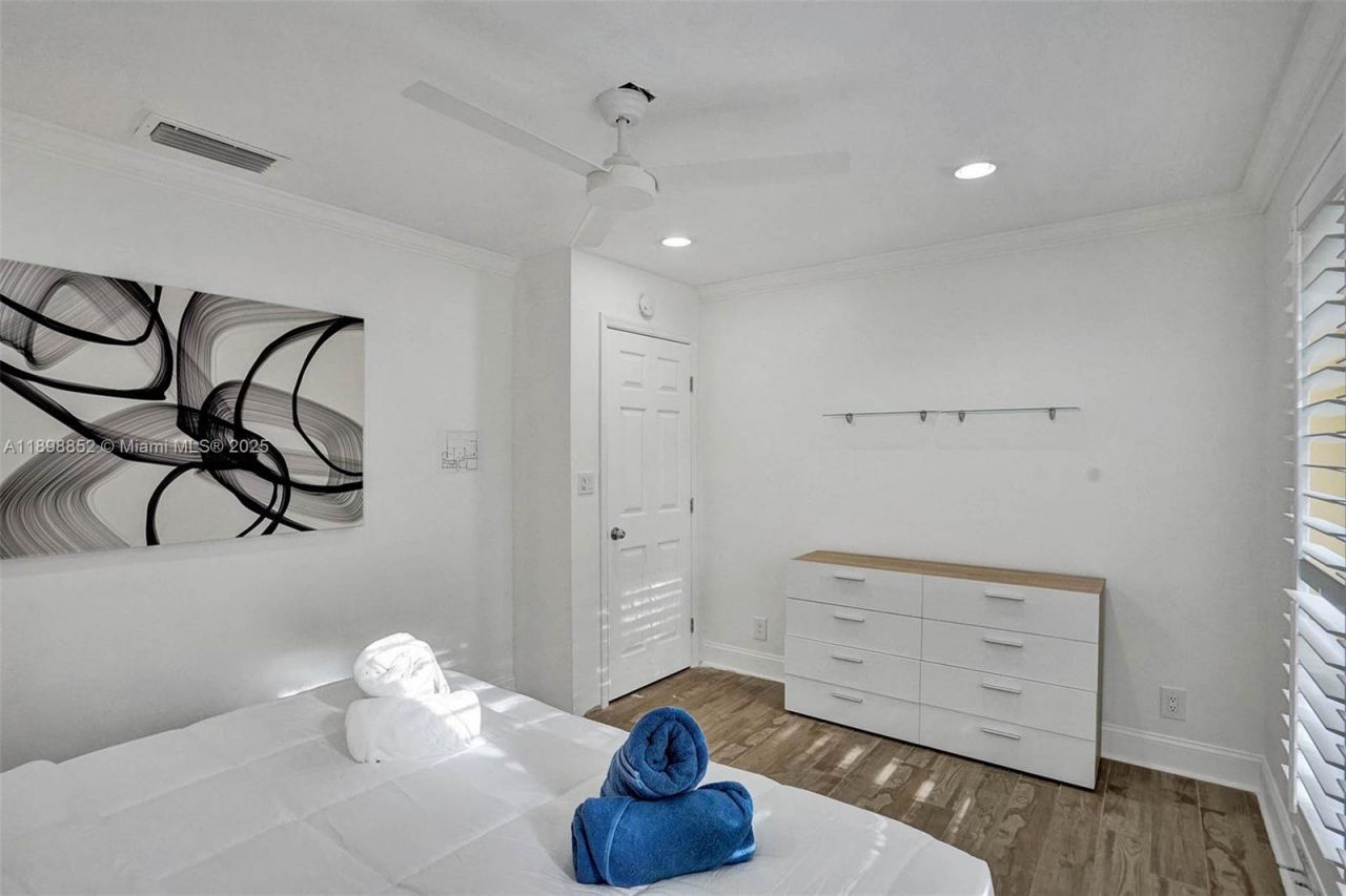 2120 SW 28th Way, Fort Lauderdale, FL 33312 Photo