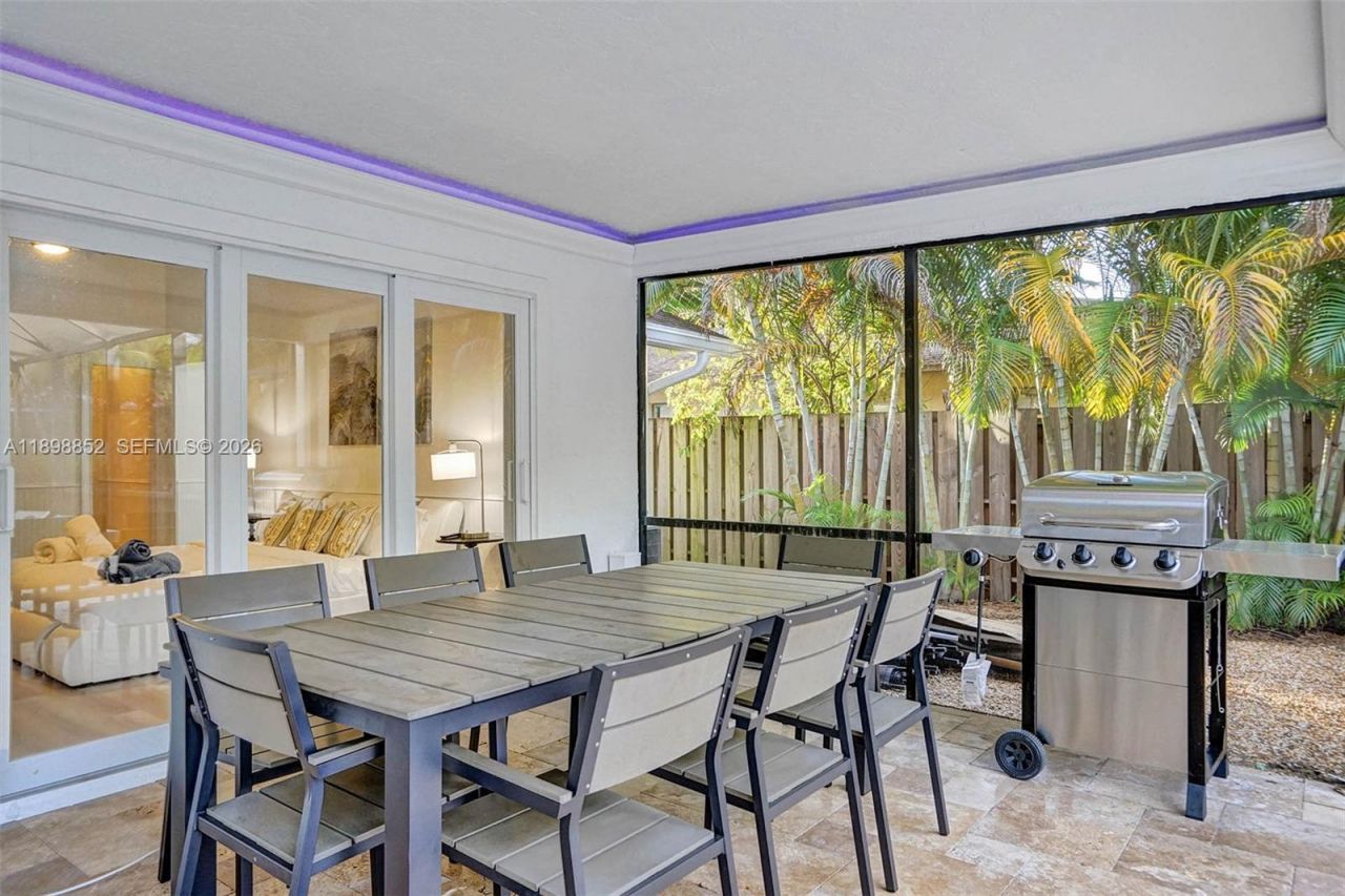 2120 SW 28th Way, Fort Lauderdale, FL 33312 Photo