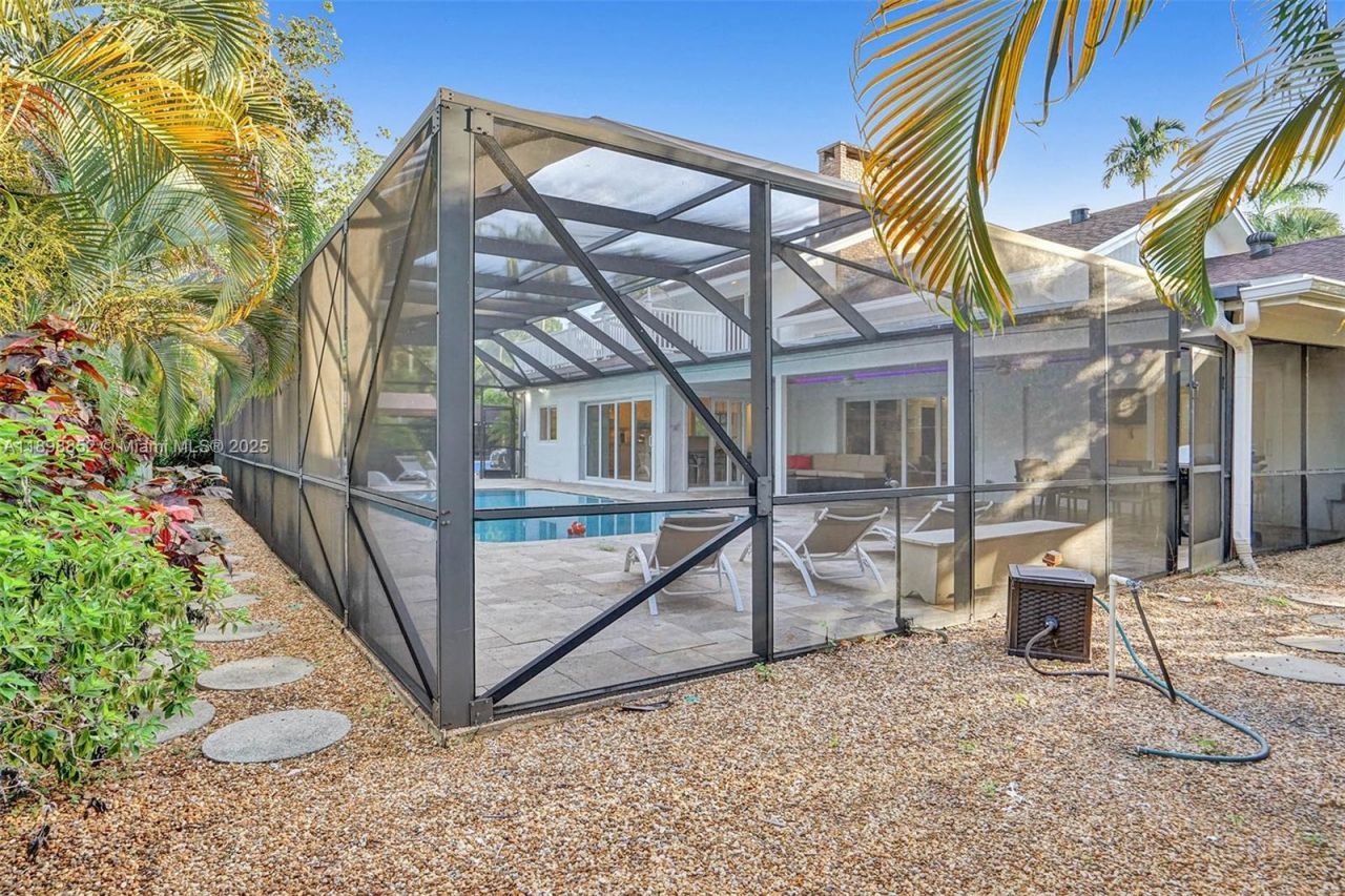 2120 SW 28th Way, Fort Lauderdale, FL 33312 Photo