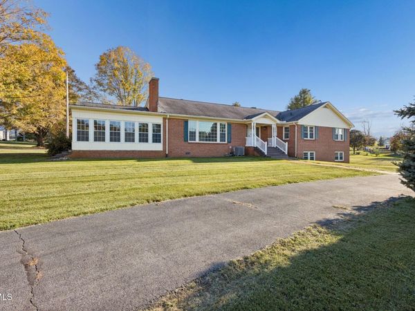 21 Dodge Street, Lebanon, VA 24266