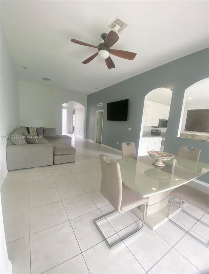 9517 SW Flowermound Cir, Port Saint Lucie, FL 34987 Photo