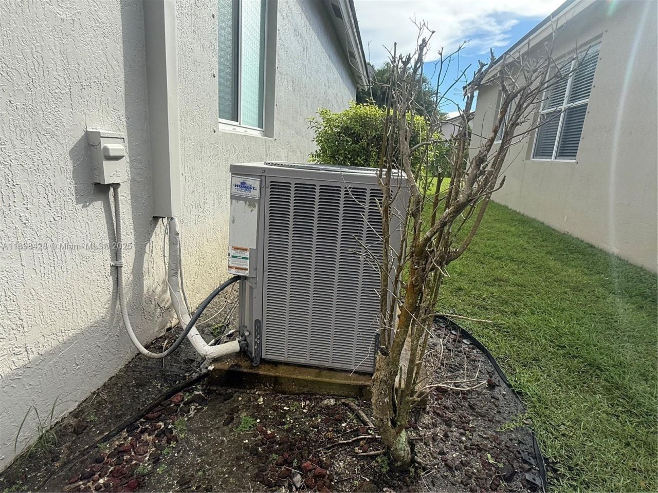 9517 SW Flowermound Cir, Port Saint Lucie, FL 34987 Photo