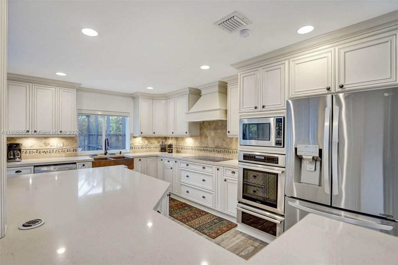 2120 SW 28th Way, Fort Lauderdale, FL 33312 Photo