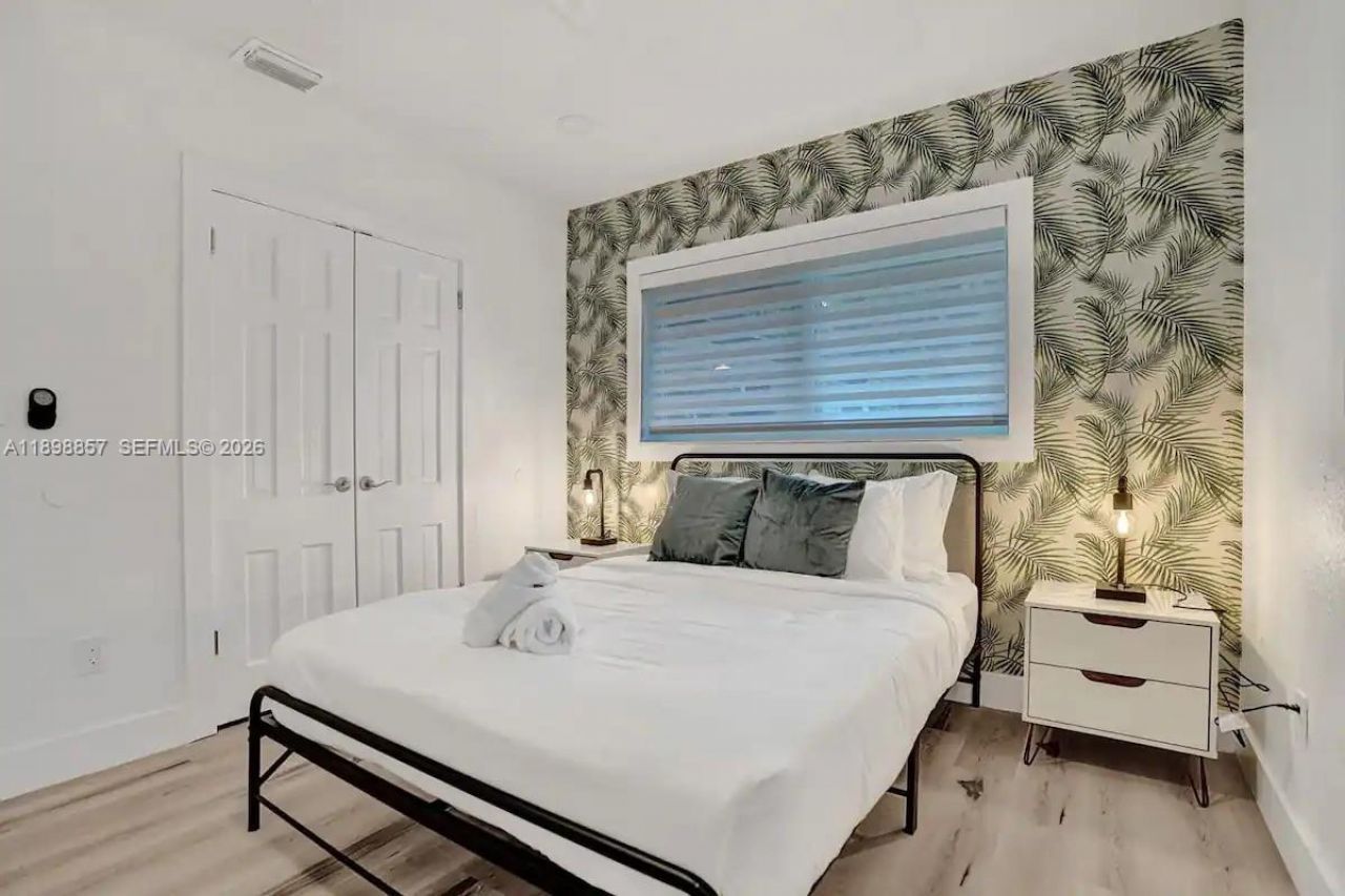 2100 SW 28th Way, Fort Lauderdale, FL 33312 Photo