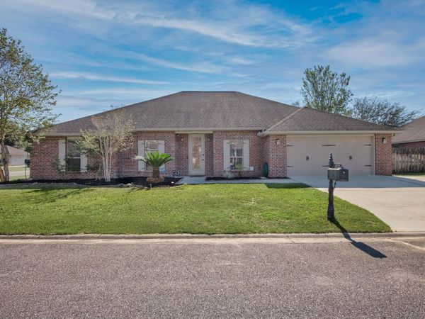 4537 Annabelle Lane Lane, Crestview, FL 32539