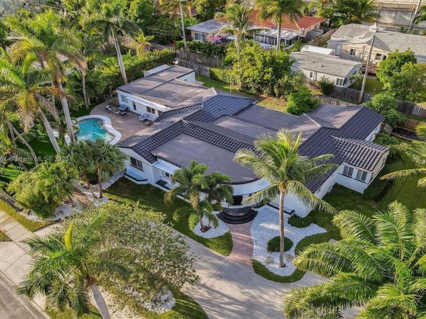 725 Harrison St, Hollywood, FL 33019