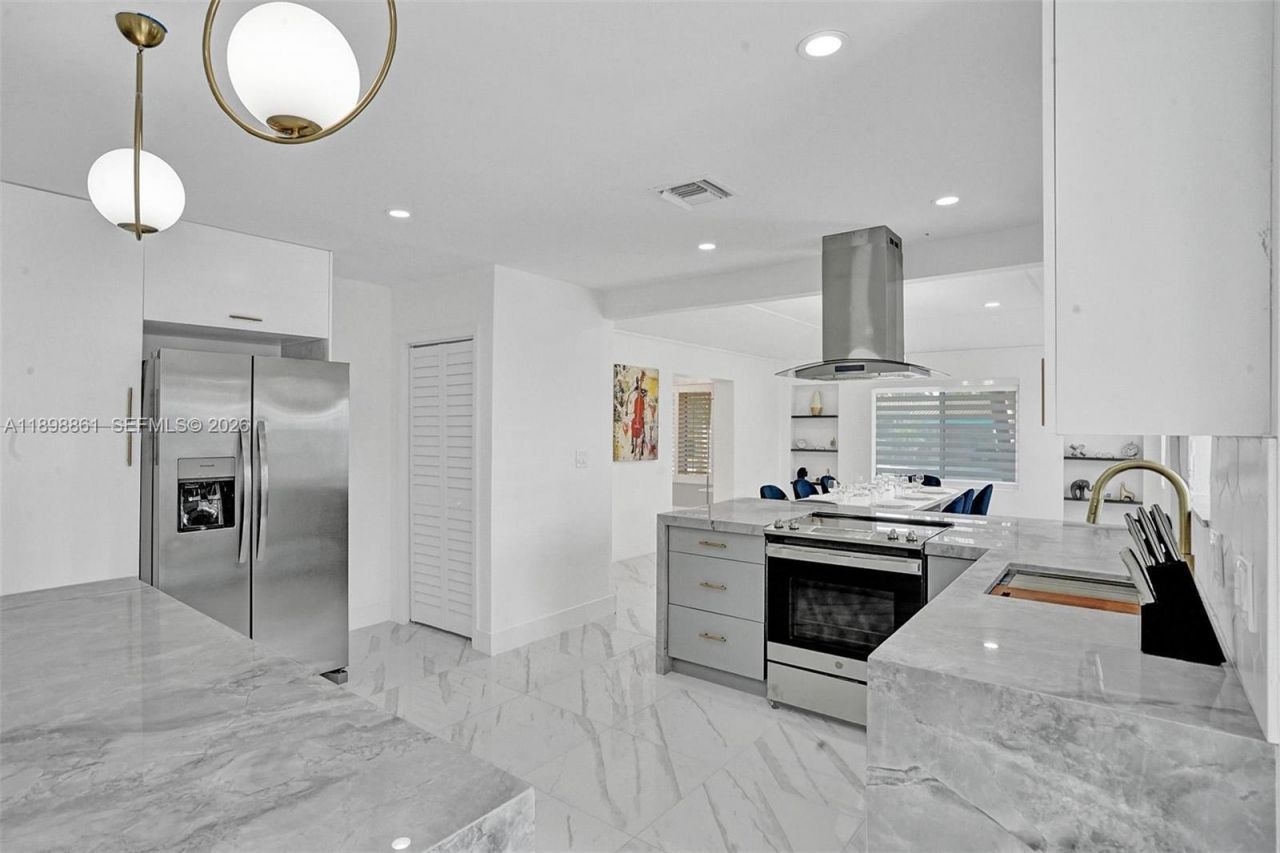 725 Harrison St, Hollywood, FL 33019 Photo