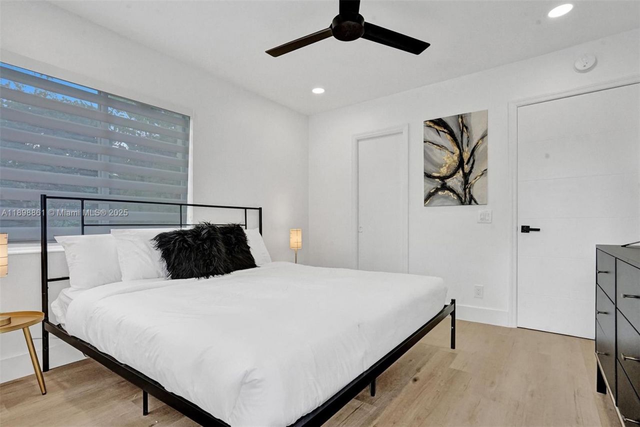 725 Harrison St, Hollywood, FL 33019 Photo