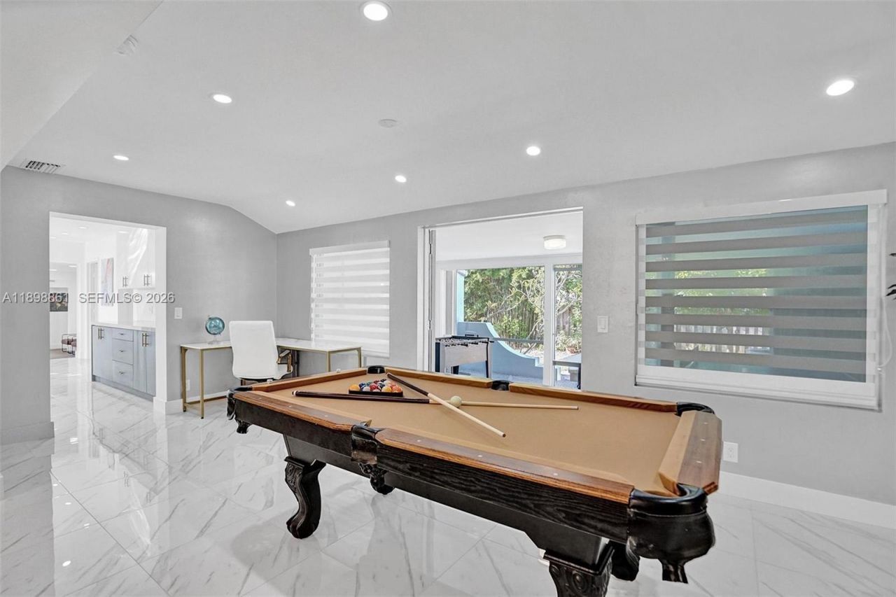 725 Harrison St, Hollywood, FL 33019 Photo